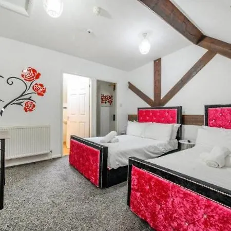 Rb1gh- Cosy & Well Designed * Leeds (West Yorkshire)