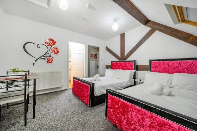 Rb1gh- Cosy & Well Designed * Leeds (West Yorkshire)