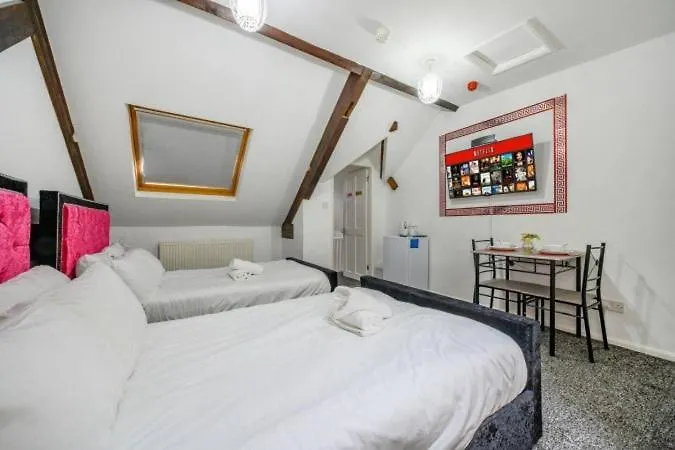 Rb1gh- Cosy & Well Designed Leeds (West Yorkshire)