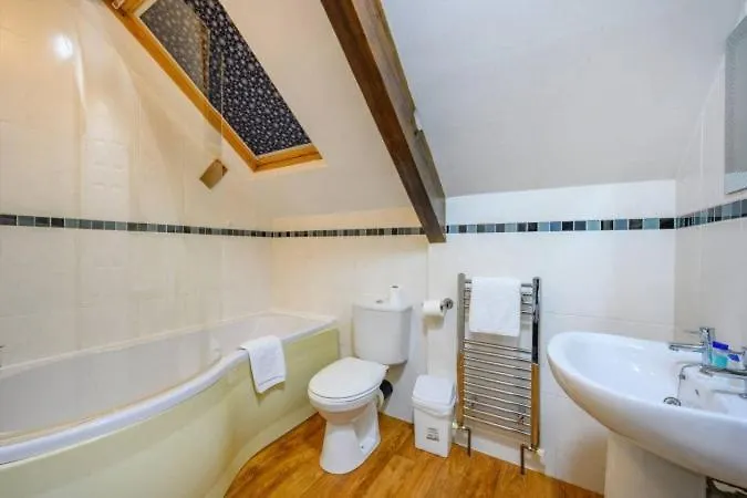 Rb1gh- Cosy & Well Designed Leeds (West Yorkshire)